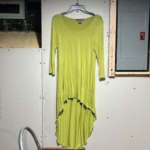 Cute hi-lo top just in time for spring!